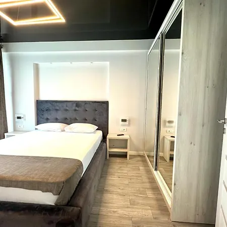 Almiro 12 Apartment Navodari
